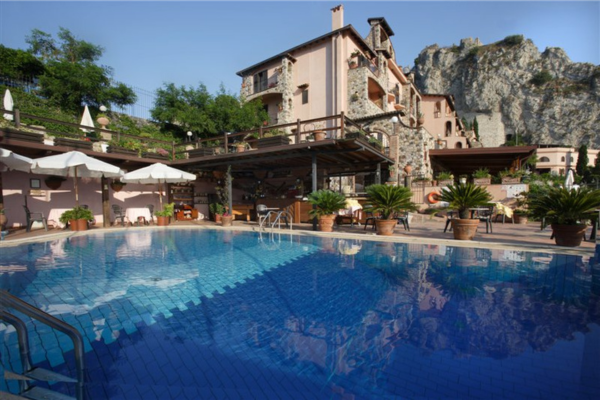 hotel villa sonia castelmola